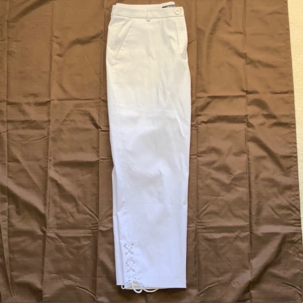 🔥 HotDeal! Capri, lace up side detail on leg EUC - Picture 3 of 6